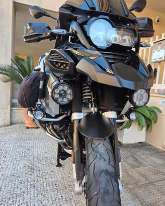Bmw-1250gs adventure 
