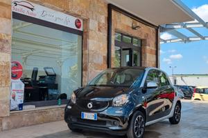 Smart Forfour II 2015 1.0 Youngster 71cv