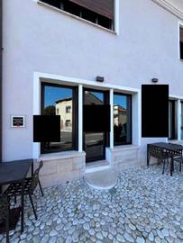 Immobile in asta di 326 m² con più di 5 locali a C