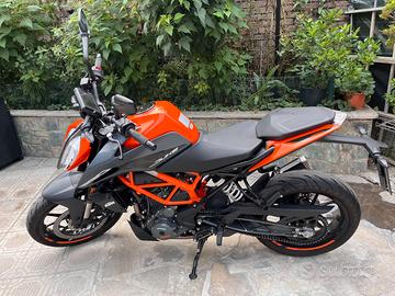KTM Duke 390
