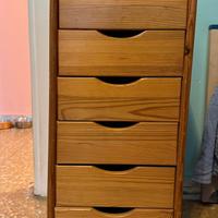 Cassettiera in legno con ruote – 6 cassetti