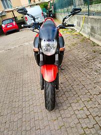 Suzuki GSR 600