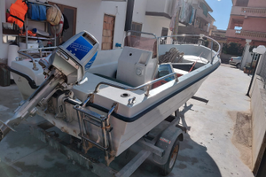 Barca a motore 4.30 metri