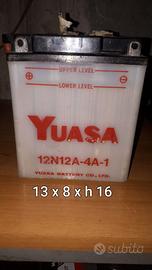 Batteria per moto Yuasa
