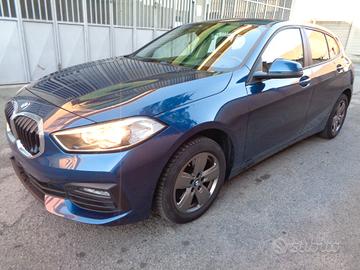 Bmw 116 116d 5p. Business Advantage