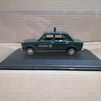 Modello auto fiat 128 polizia verde rio