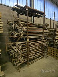 cristi a T o puntelli per solaio