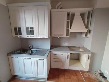 Cucina lineare NUOVA (131 + 150)