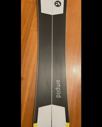 Splitboard Amplid Milligram 158 + pelli Kohla