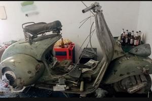 Vespa faro basso V31 Vacanze Romane