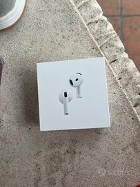 Apple AirPods 4 cancellazione del rumore