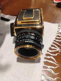 macchina fotografica serie oro 500C/M  Hasselblad 