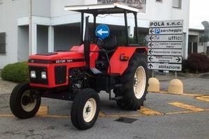 TRATTORE AGRICOLO ZETOR MOD. 7211 USATO