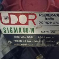 Pompa per veleno con attacco presa di forza