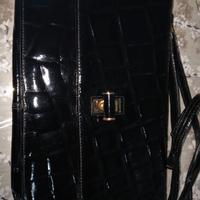 Borsa da donna in pelle nera lucida