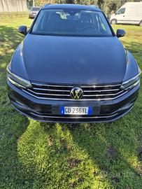 Volkswagen Passat 2.0 TDI 150 CV SCR DSG Business