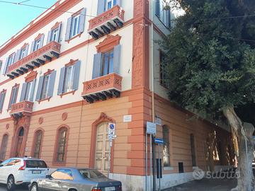 Ufficio arredato Coworking Sala Riunioni