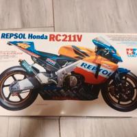 1/12 Tamiya Honda RV211V 2002