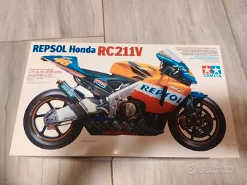 1/12 Tamiya Honda RV211V 2002