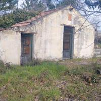 Cod.TC131 Casetta rustica con terreno