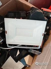 Stock 18 Faretti Misti (13 Alogeni + 5 LED)