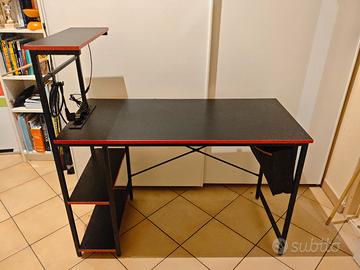 Scrivania PC perfette condizioni 