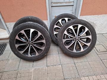 Cerchi Nissan Qashqai  R18 con gomme estive