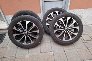 Cerchi Nissan Qashqai  R18 con gomme estive