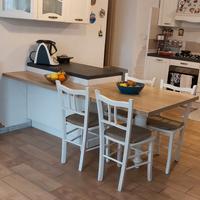 Isola cucina
- tavolo 