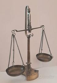 Bilancia di precisione.