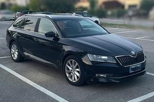 Skoda Superb Wagon 1.6 TDI DSG Executive
