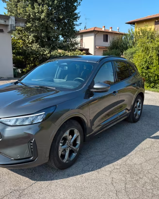Ford Kuga 2.5 fullhybrid ST-Line  GANCIO DI TRAINO