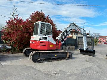 E233 - Escavatore 80 q Takeuchi TB80 girosagoma