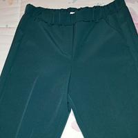 pantaloni verdi con elastico in vita e tasche