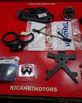 VARIE TRIUMPH LEGGI