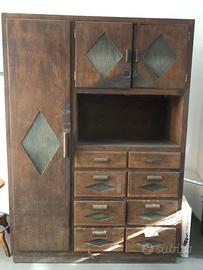 Mobile Madia in legno massello cucina vintage