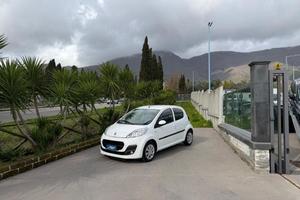 PEUGEOT - 107 - 1.0 68 CV 5p. Superga