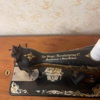 Macchina da cucire antica Singer