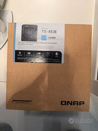 QNAP TS-453E-8G NAS + 4x WD Red Plus 4TB –