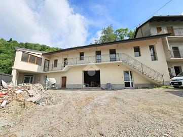 CASA SEMINDIPENDENTE A PRAROSTINO