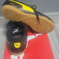 Scarpini calcio indoor n. 33