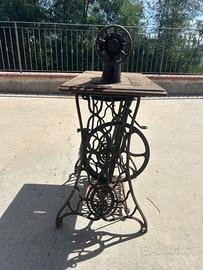 Macchina  da cucire singer