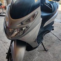 Suzuki Burgman 125