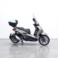 PIAGGIO BEVERLY 300 ANNO:09/2022 KM: 15957