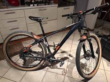 MTB CUBE ACID HPA 29”-TG L-Shimano SLX-€ 420