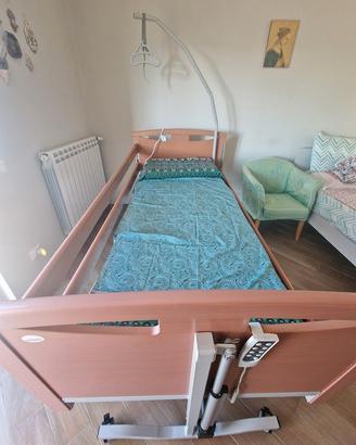 lettino per malati allettati