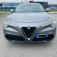 Alfa Romeo Stelvio 2.0 Turbo 280 CV Q4 – 2017
