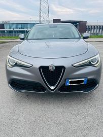 Alfa Romeo Stelvio 2.0 Turbo 280 CV Q4 – 2017