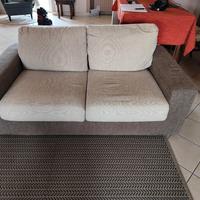 divano due posti come nuovo 