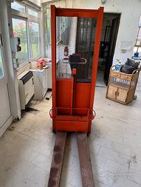 Transpallet incab run pallet 10016